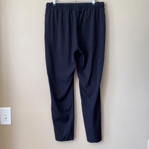 H&M Black Joggers with Zipper Pockets - Picture 4 of 10
